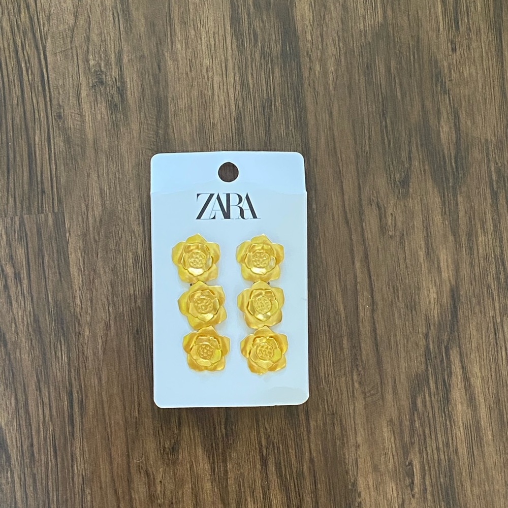 Zara triple flowers earring